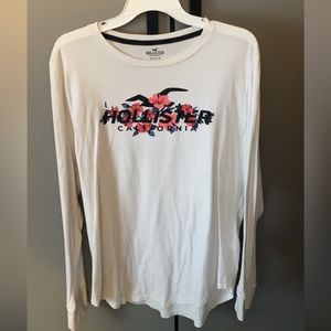 Hollister long sleeve t-shirt